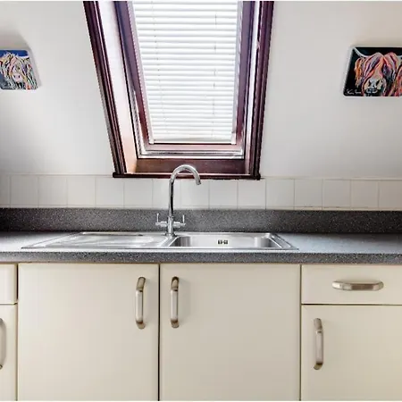 Double Room 2 Mins From Station Belvedere Exterior photo